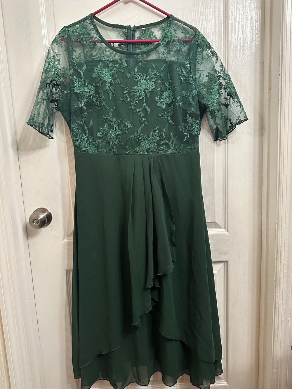 Forest Green Lace Bodice Chiffon Midi Dress
